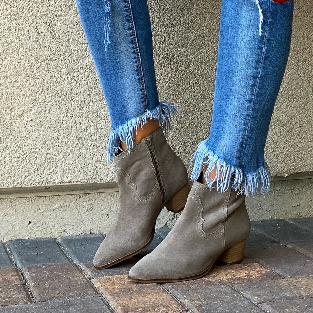 Distressed Genuine Leather Kitten Heel Ankle Boots - Picture 4 of 13